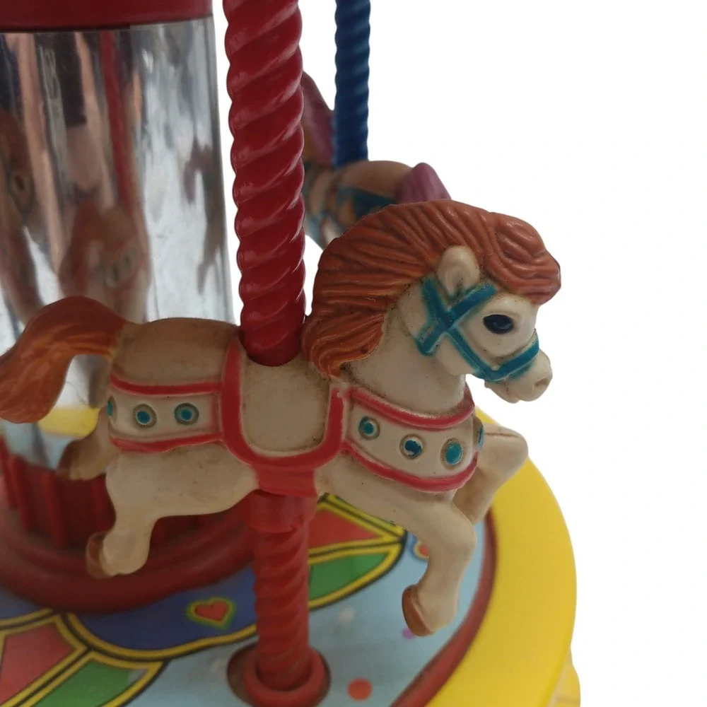 Vintage 1991 Redbox Musical Wind Up Merry Go Round Horse‎ Carousel  SEE VIDEO!